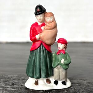 Department 56 Mother, Baby, Boy Winter Christmas Snow Village Figurine VNTG Rare